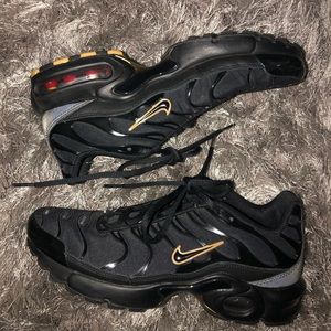 Black and Gold Nike Air Max Plus